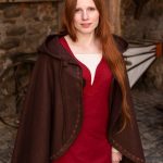 Affra - Hooded Wool Cape - Brown