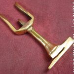 Roman Transverse Crest Holder