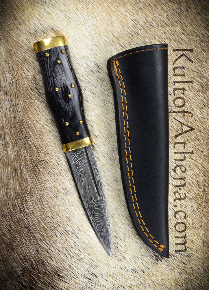 Fighting Sgian Dubh with Damascus Blade
