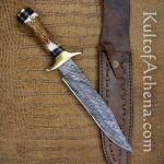 Huntsman's Bowie - Damascus Blade with Stag Horn Grip