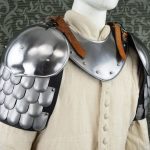 Pauldrons with Scale Armor - 18 / 20 Gauge
