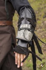 Dark Elf Bracer - Left Arm