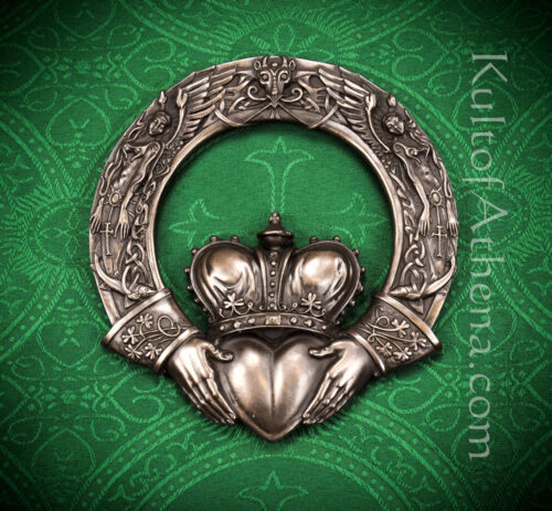 Celtic Claddagh Plaque