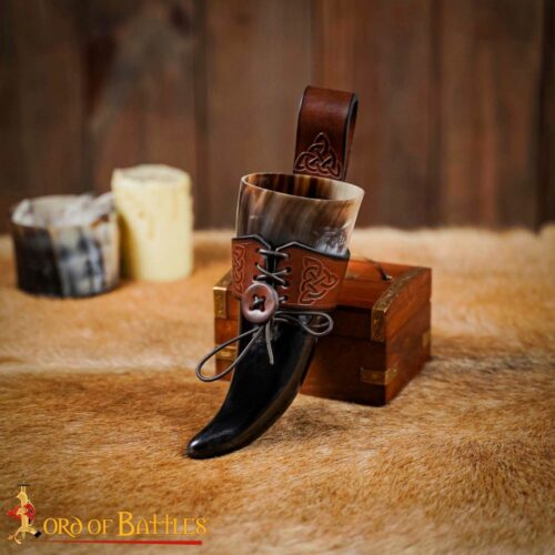 250 ml Horn with Brown Leather Holder and LOB Bag